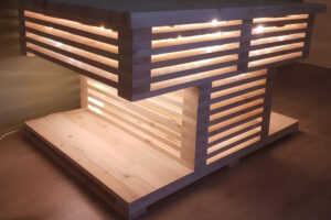 Dernière création de l’atelier : une table basse lumineuse