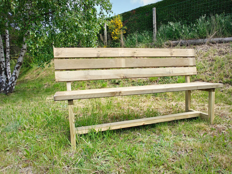Lire la suite à propos de l’article Réalisation de bancs en bois traité