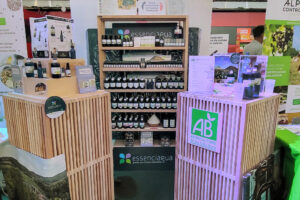 Fabrication de présentoirs pour la distillerie Essenciagua